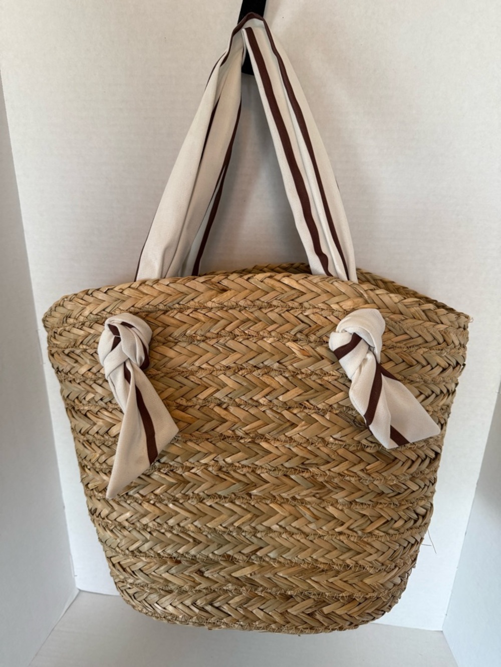 Woven Straw Tote with Cream & Brown Scarf Handles Beach or Pool Bag - Picture 4 of 5